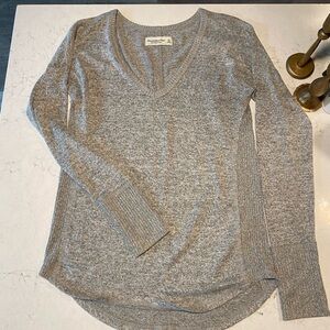 Abercrombie. ‘So Soft’ Sweater - XS